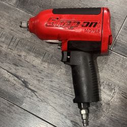 Snap-On MG725, 1/2” Pneumatic Hog Ring Impact Wrench    Fe15)