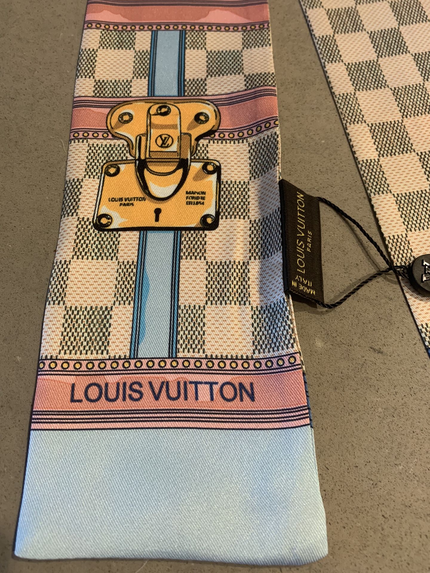 Louis Vuitton Bandeau BB Ultimate Silk Bandana Scarf M76677