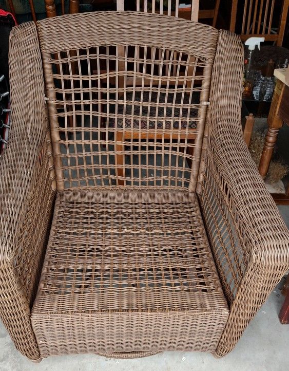 Hampton Bay  Cambridge Faux Wicker Swivel Rocker