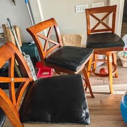 Set of 3 Swivel Bar Stools – Solid Wood Frame