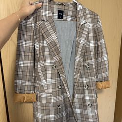 MOVING!!Sinsay Plaid Blazer and Willow & Wind Cropped Sweater