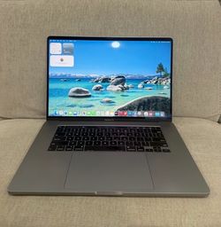 MacBook Pro 16” 64gb ram i9 1Tb