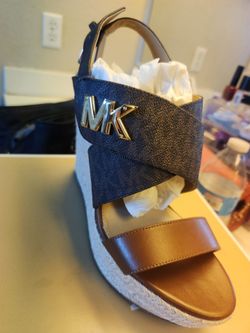 Woman wedges