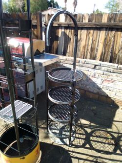 Black Circle Rack $20
