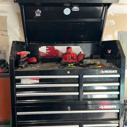 Husky 16 Drawer Tool Box