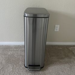Step Trash Can