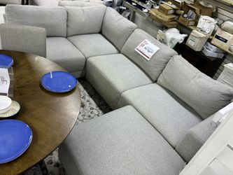 Grayden Fabric Sectional with Ottoman