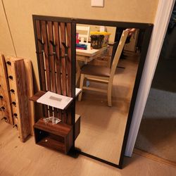 Hanging MIRROR!