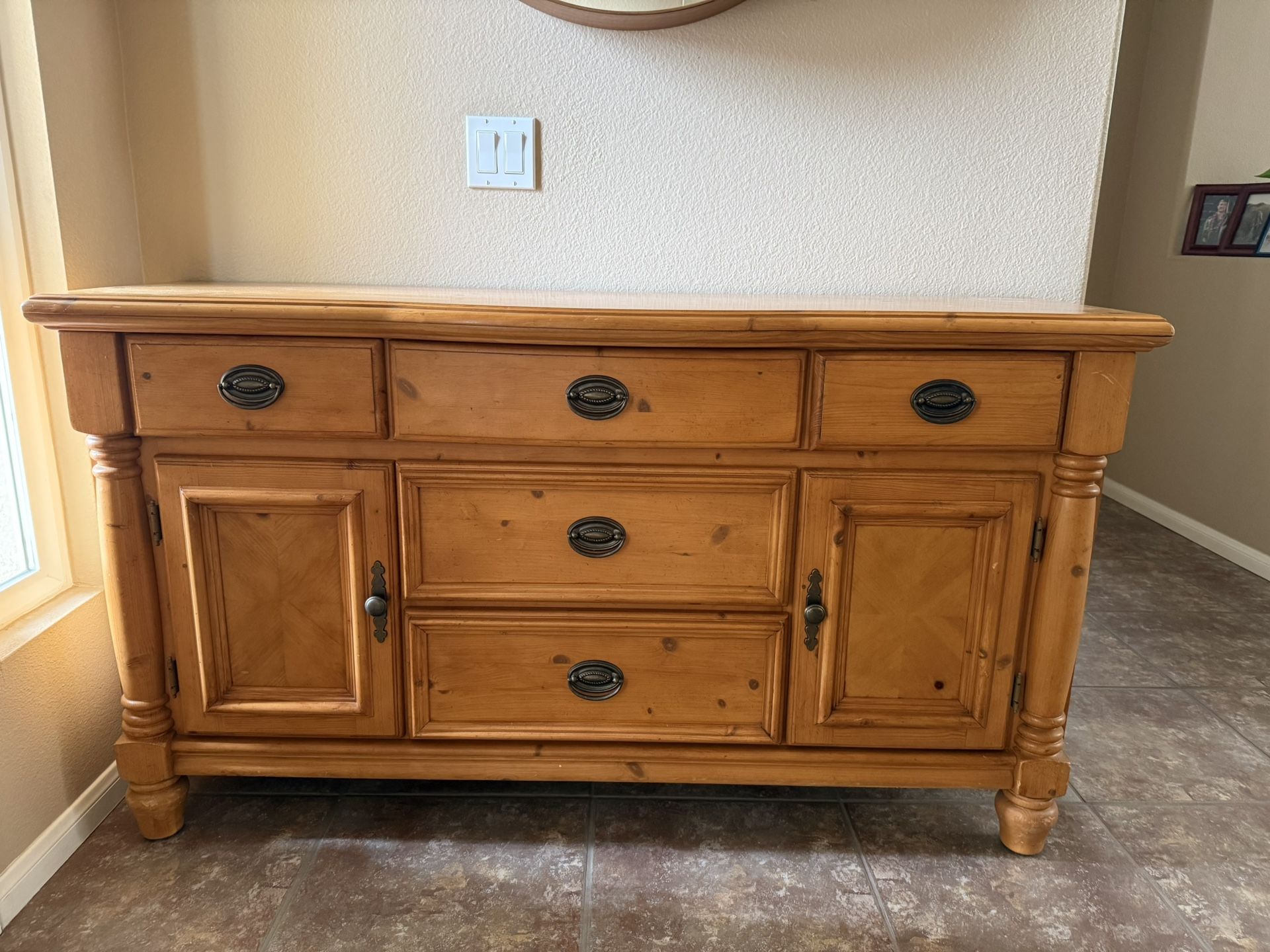 Side Buffet Console/table