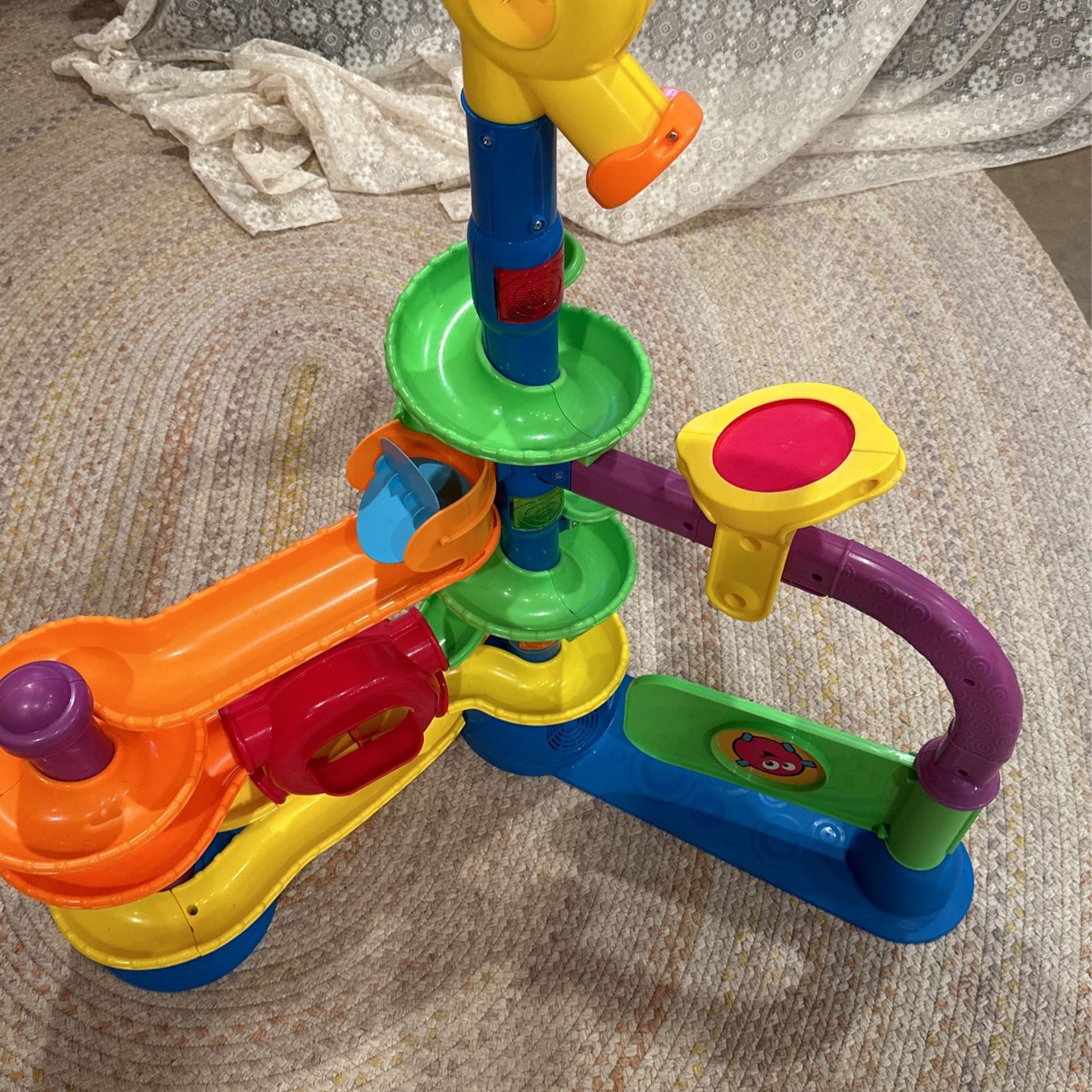 Fisher-Price Cruise and Groove Ballapalooza Set with 8 Balls