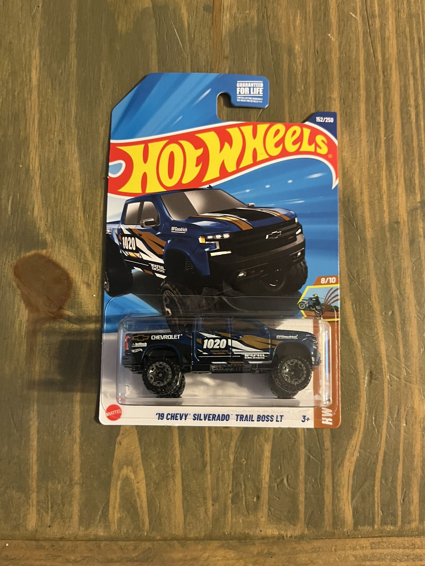 2025 Hot Wheels 19 Chevy Silverado Trail Boss Lt 
