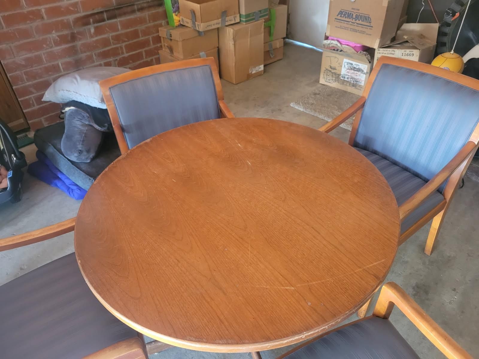 Table With 4 Chairs