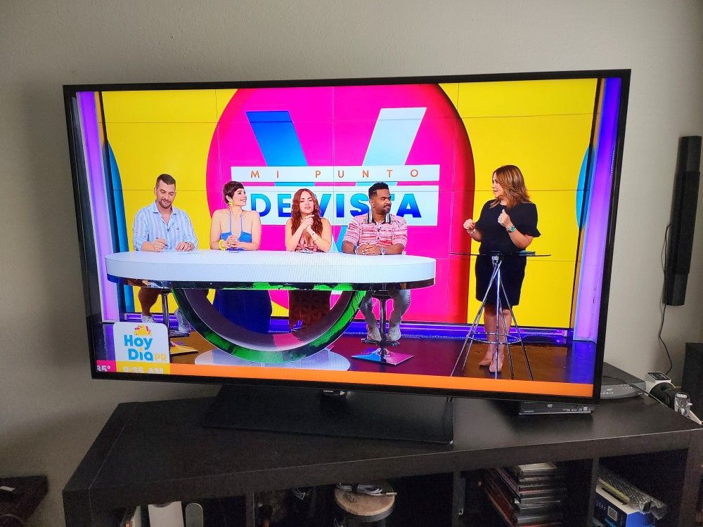 60" Samsung Smart TV With Control