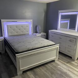 4pcs California king White Bedroom Set W/LED Lights (Mattress not Included)