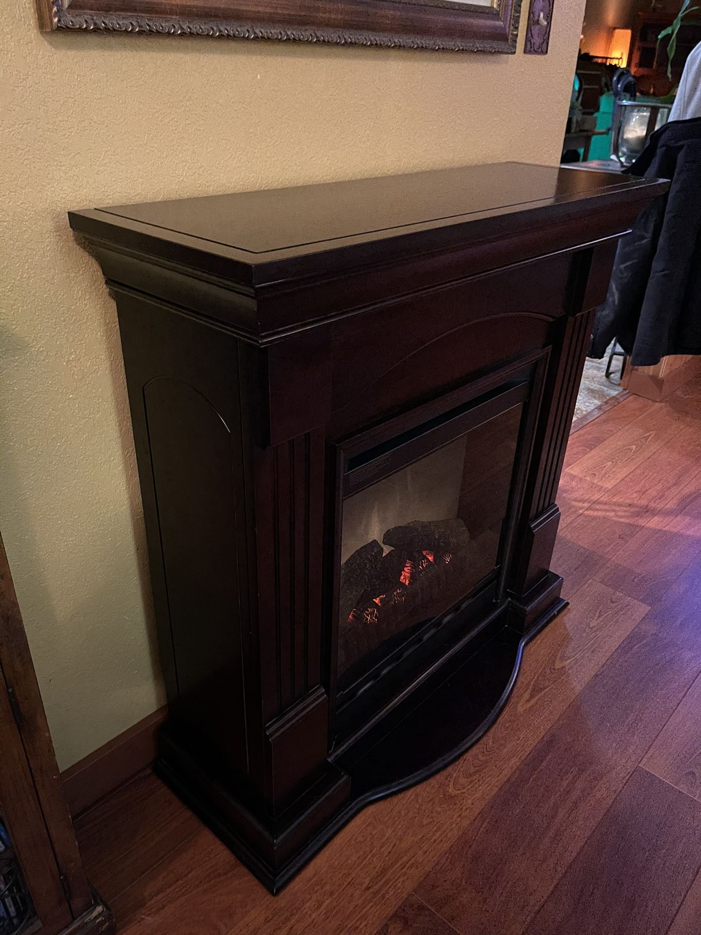 Electralog Electric Fireplace Air Heater W/Remote for Sale in Kent, WA