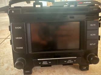 OEM 2015 Hyundai Sonata Touchscreen Radio with Factory Dash Bezel included