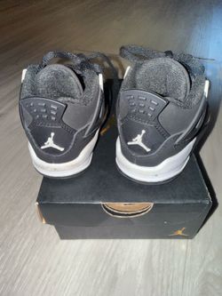 Jordan 4s size 5