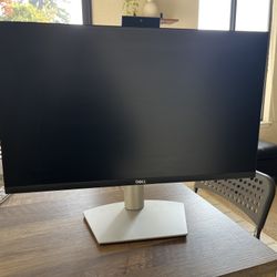 24 Inch Monitor Type C & Camera 
