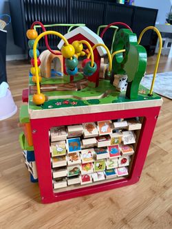 Wooden kids Busy cube