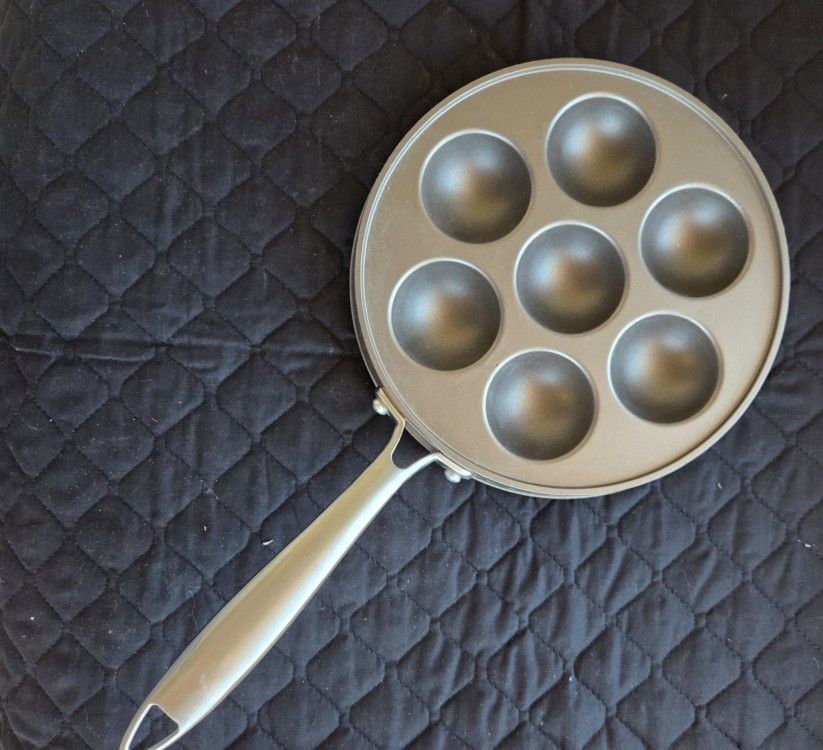 Nordicware Ebelskiver Pan