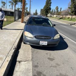 2001 Ford Taurus