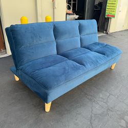 Sealy Maryland Sofa Convertible Sofa Bed Futon Navy Blue Clean and Good Condition
