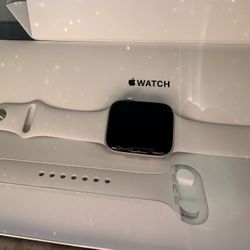 Apple Watch Series 6 GPS