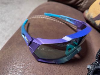 Sport Sunglasses 100% with spare clear lenses