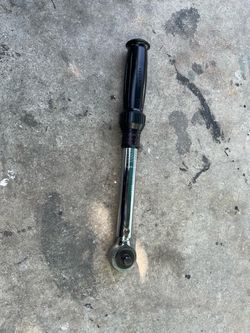 3/8 micro torque wrench 3.61 to 29.3 newton -meters and 25 to 250 inches - pounds good condition