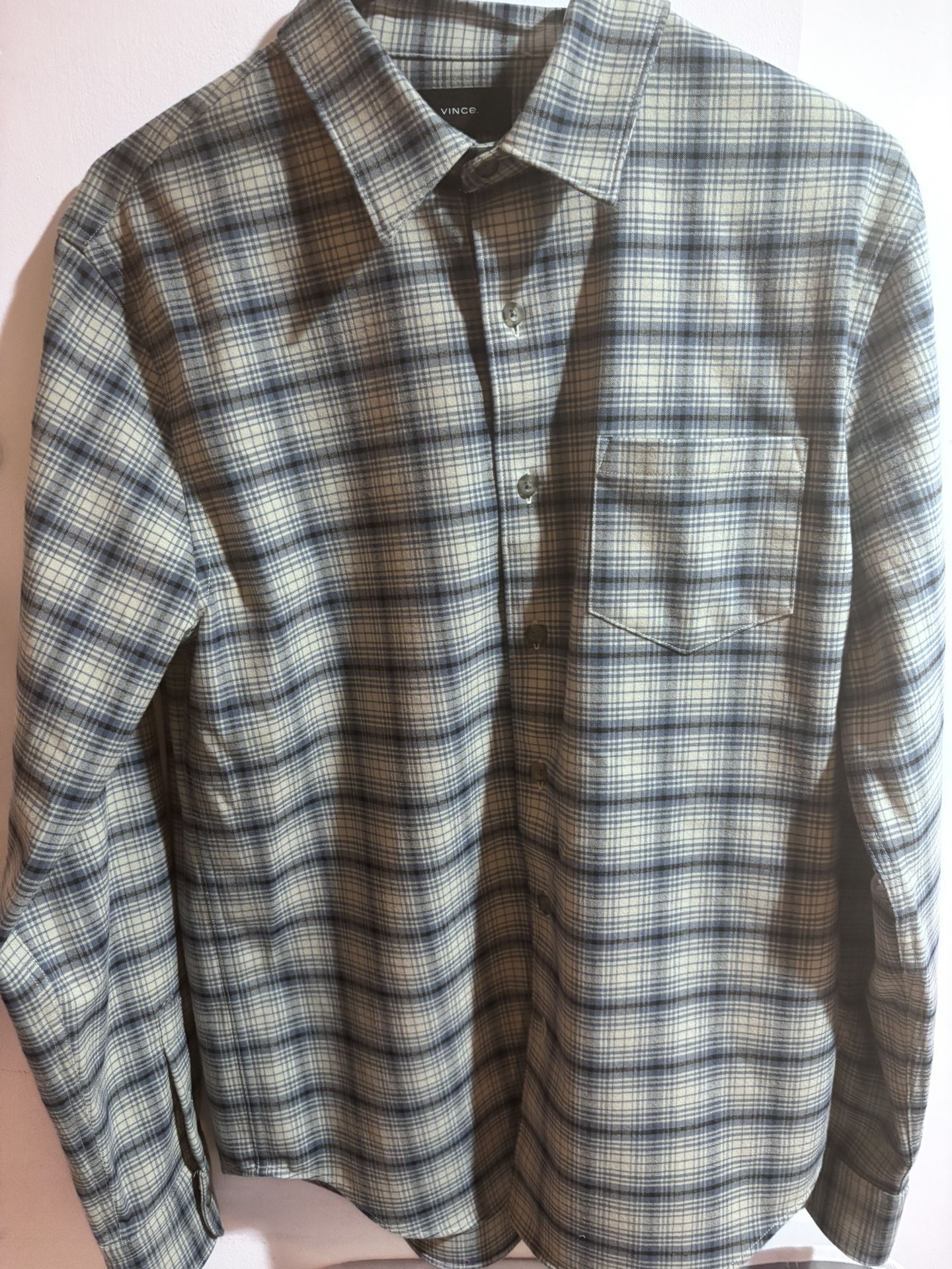 Vince Mens  Size Small Long Sleeve Plaid Button Up