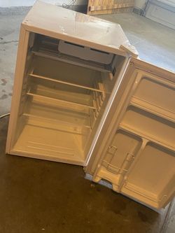 white mini fridge