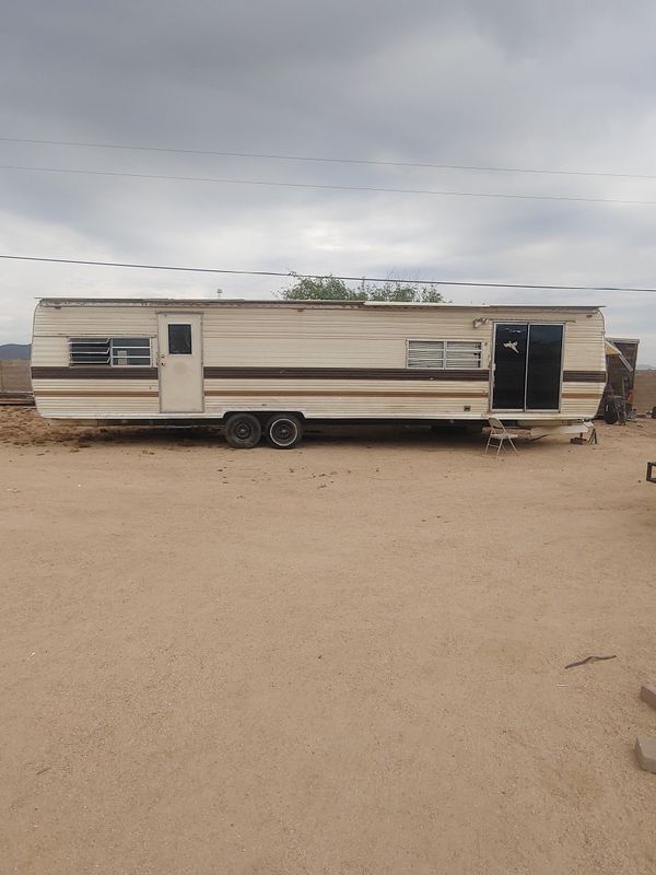40 foot Mobile home trailer. On wheels has hitch ready to go for Sale