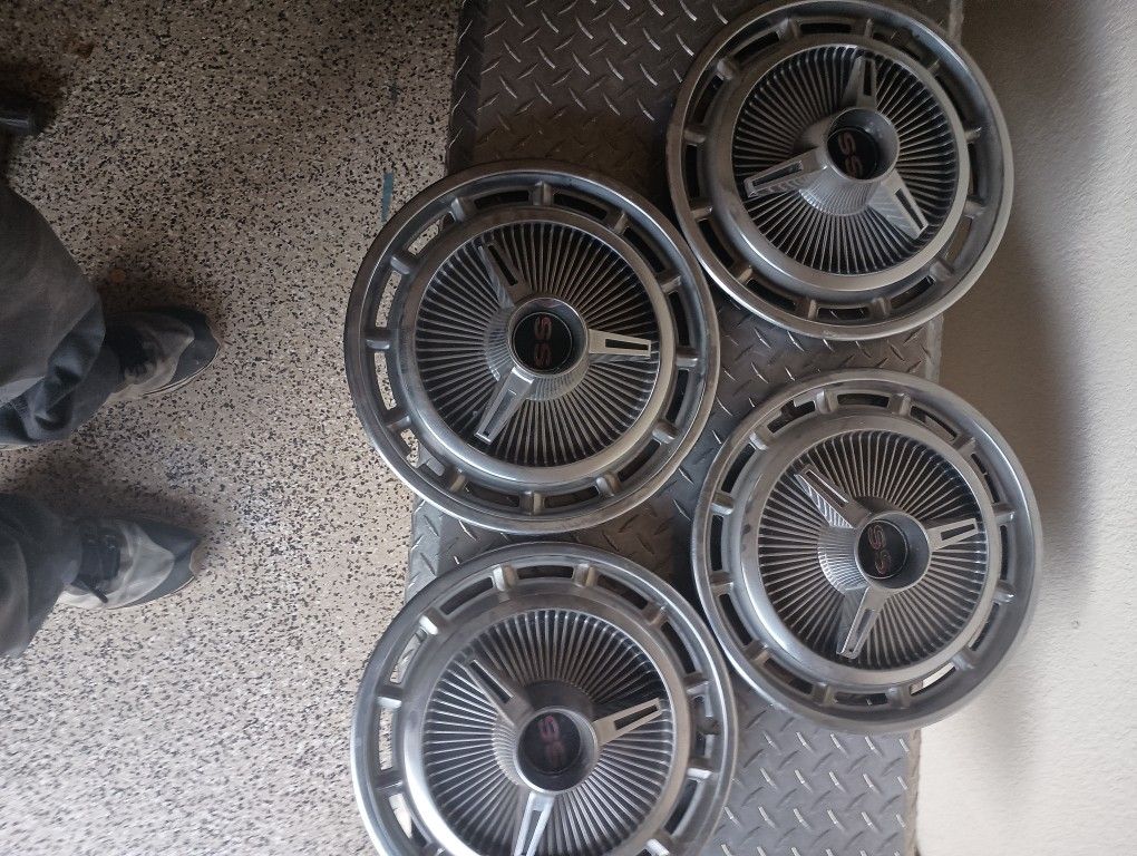 Chevelle Hubcaps Caps