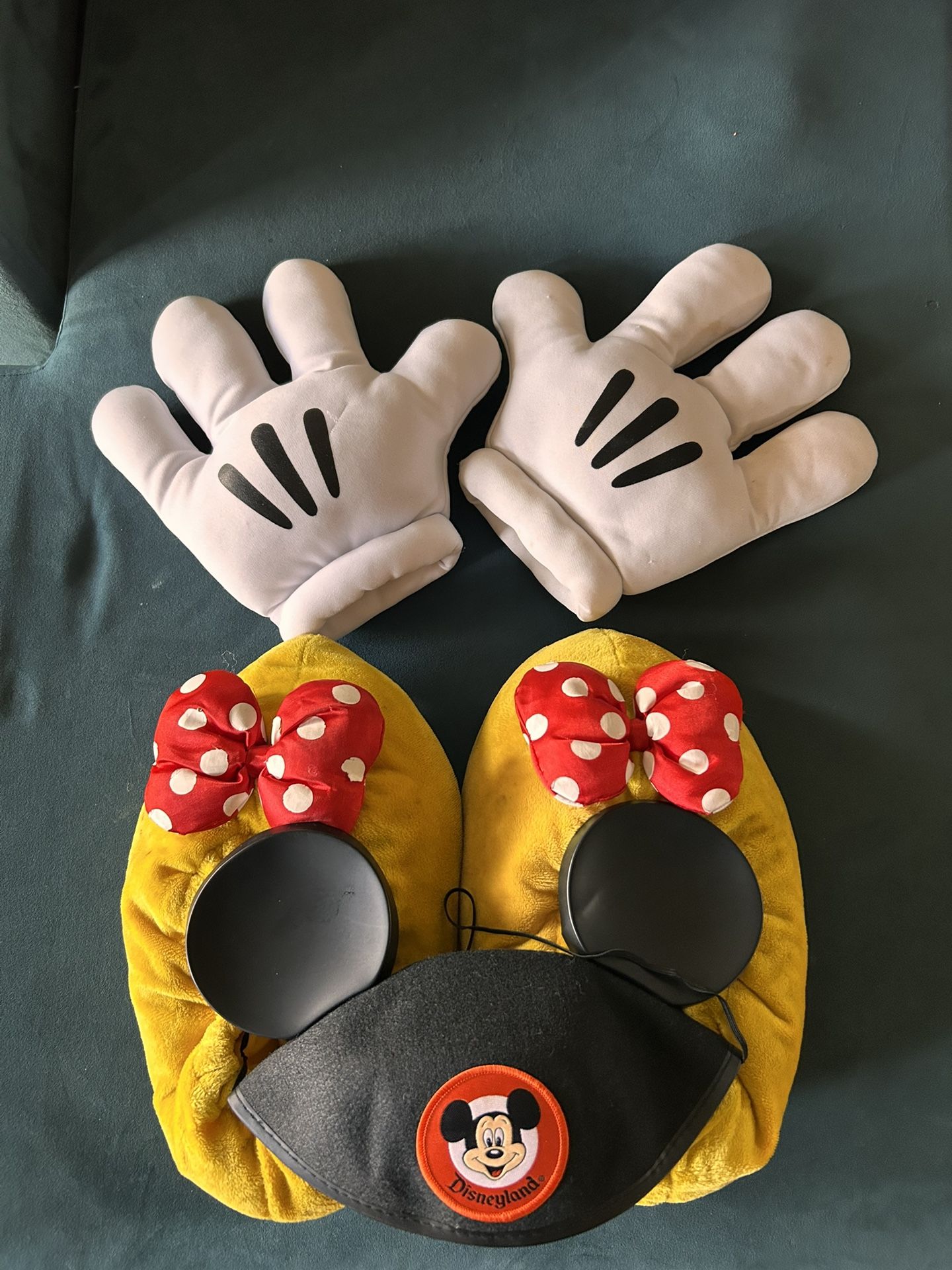 Minnie Mouse Slippers Mickey Mouse Gloves And Ears