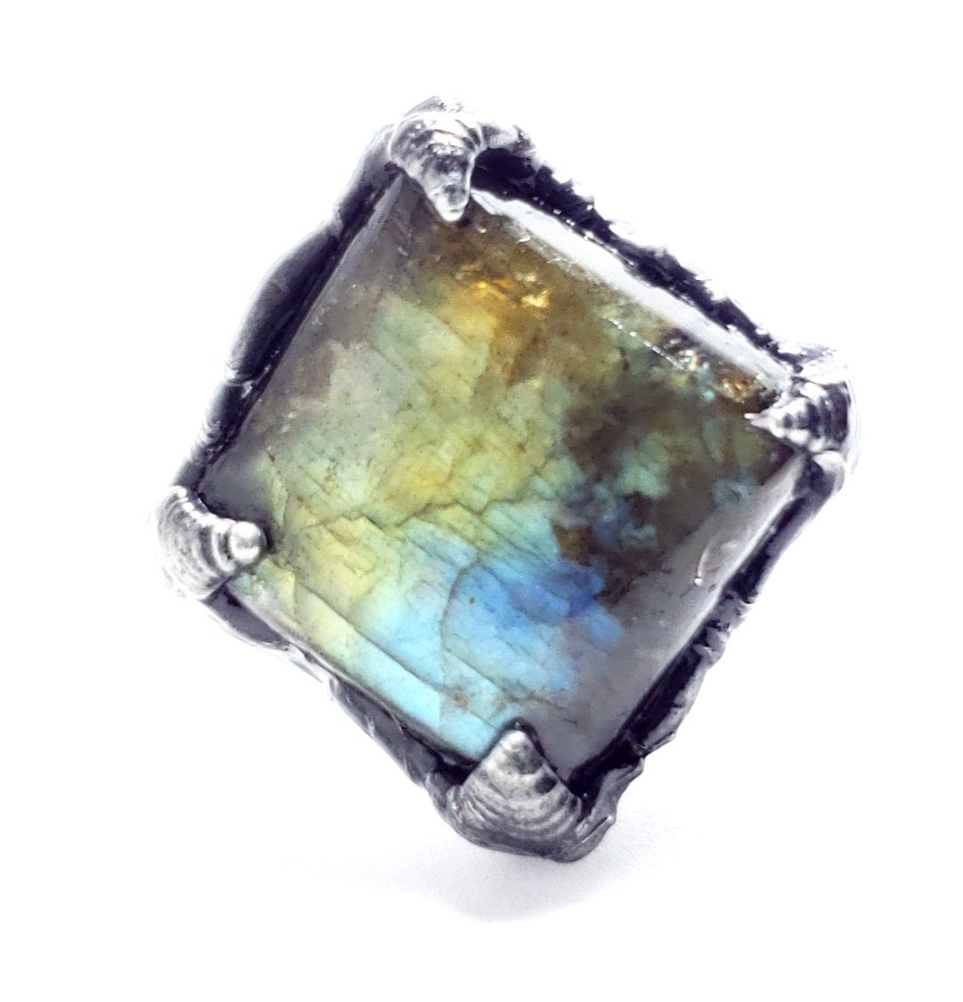 Labradorite crystal ring