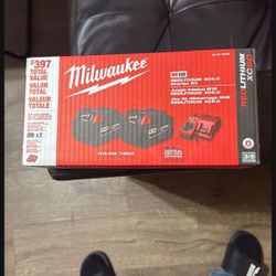 Milwaukee M18 5.0 Battery Kit 