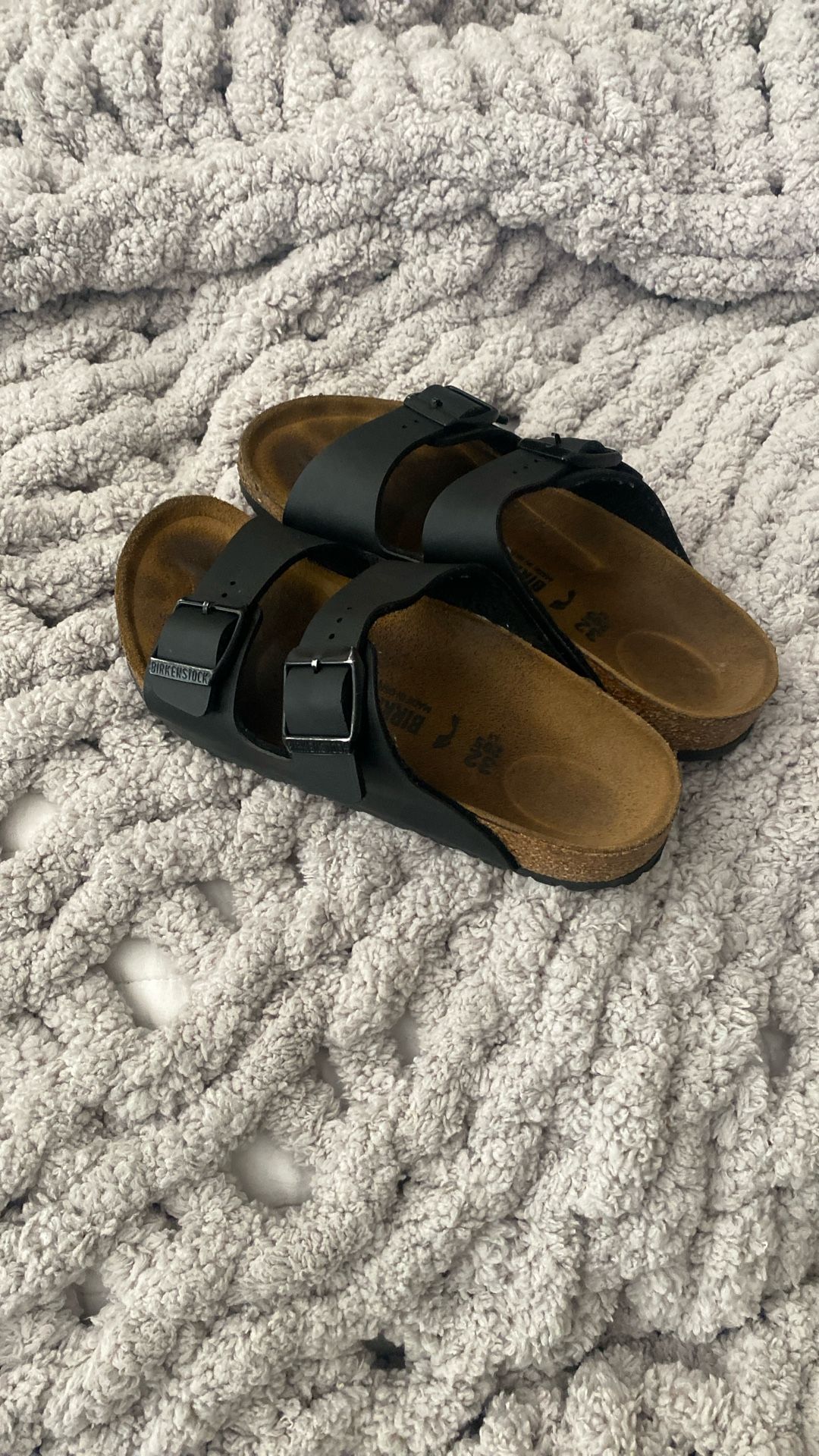 Kids Birkenstocks size 32