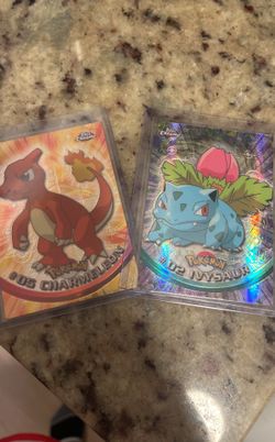 Charmeleon & Ivysaur Chrome Topps Collector Cards 
