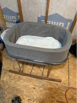 Baby Rocking Bassinet