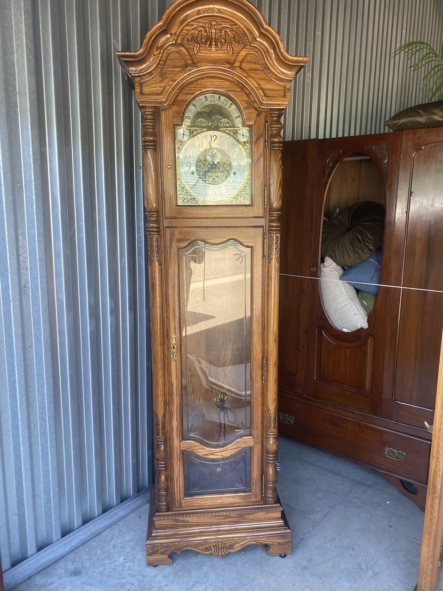 HOWARD MILLER GRANDFATHER CLOCK