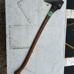 Plumb Single Bit Axe