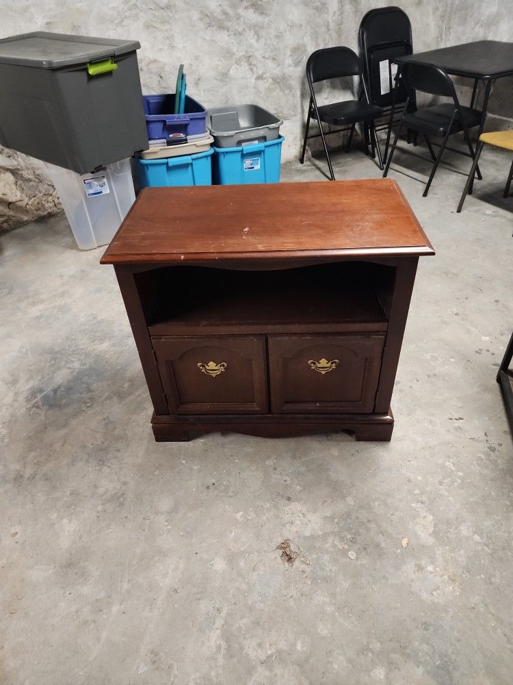 Tv Stand Thigh High 