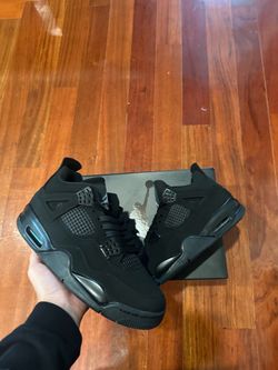 Air Jordan 4 Retro Black Cat Sneakers