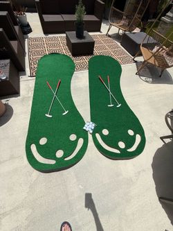 Putting Green with 2 Putters (I have 2 - priced separately)