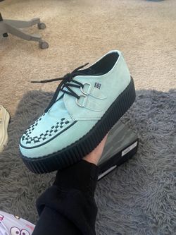 TUK Viva Creepers