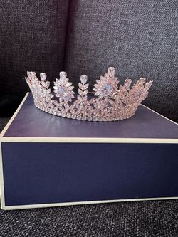 Quinceañera / Sweet 16 Corona / Crown Brand New 