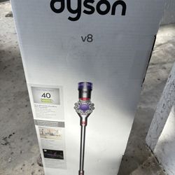 Dyson Vacuum V8