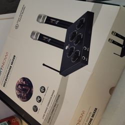 Wireless Microphone LIKE New