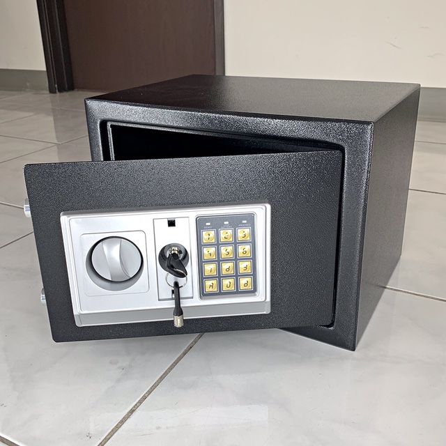 New $65 Digital Security Safe Box Electric Keypad Lock Money Jewelry w/ Master Key, Size 14”x10”x10” 