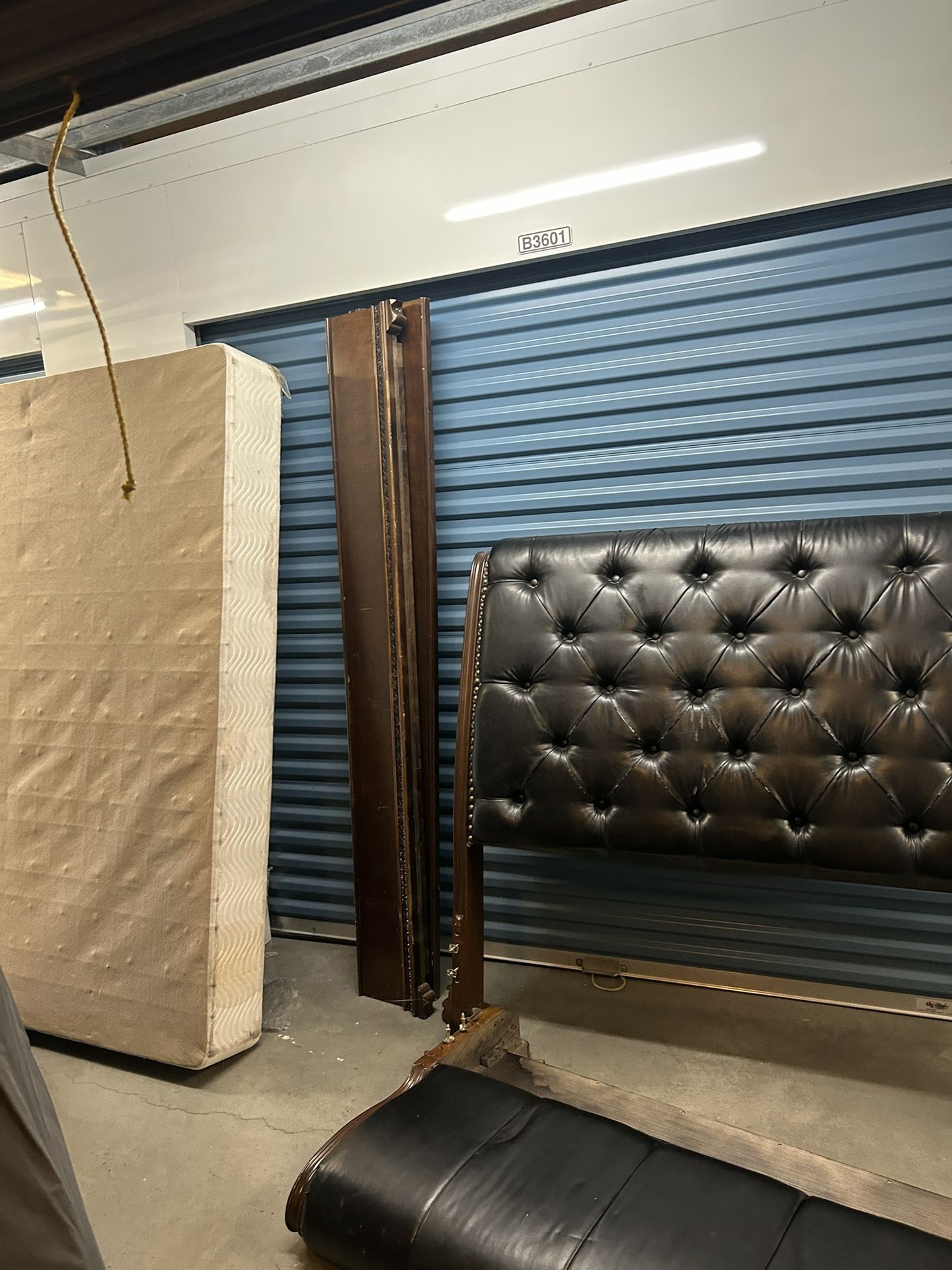 SOME WARE KING bed with headboard & footboard box spring & mattress